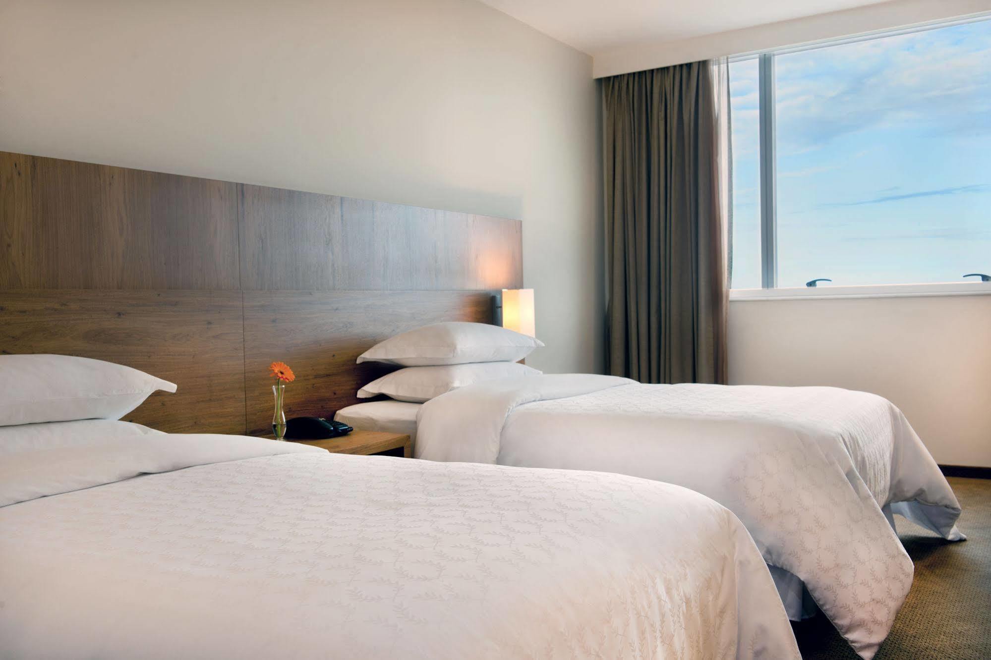 Sheraton 4*